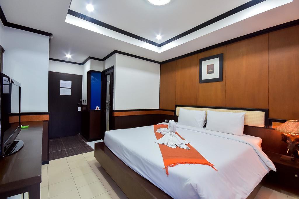 Season Palace Huahin Hotel Cha-am Exterior foto