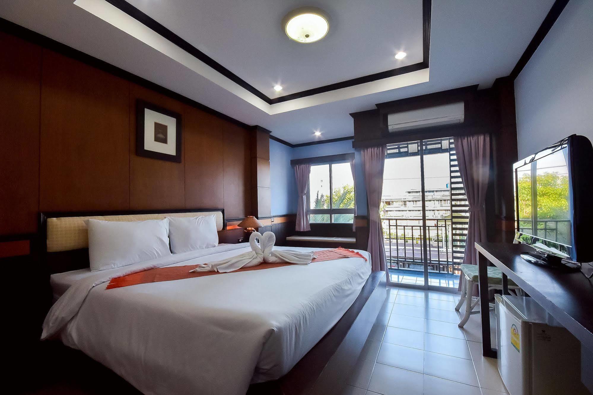 Season Palace Huahin Hotel Cha-am Exterior foto